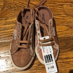 Pink velvet Superga - NWT
